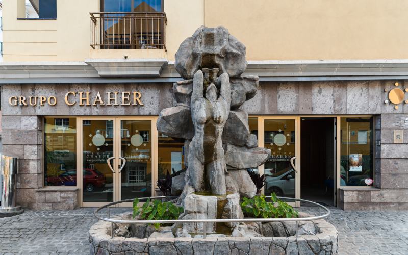 Fachada de la oficina de Grupo Chaher en Tenerife